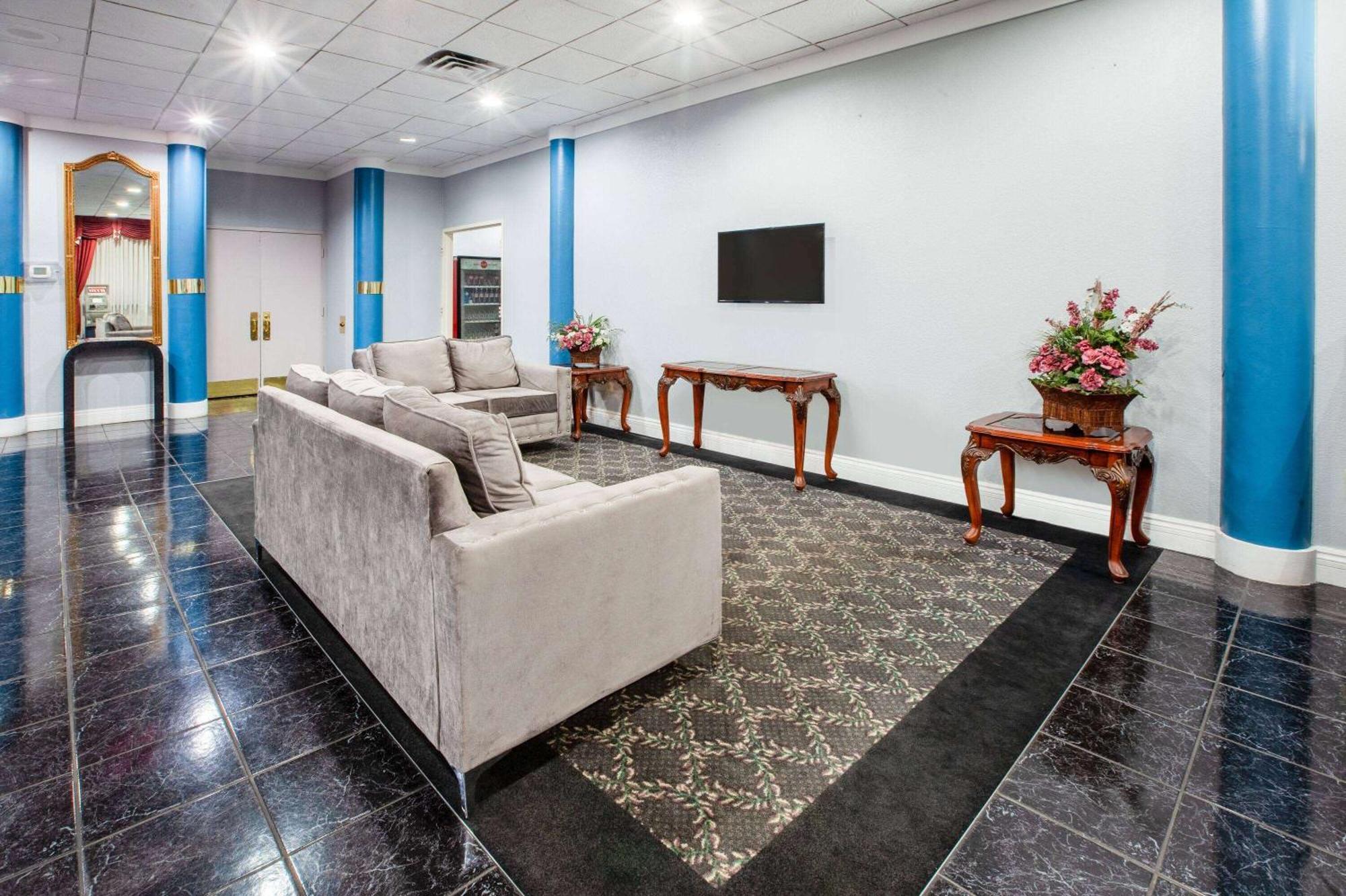 Baymont By Wyndham Northwood Motel Ngoại thất bức ảnh